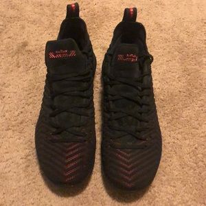 Nike Lebron XVi